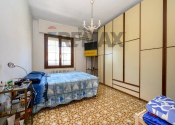 Camera / camera da letto - Appartamento Via Vecchia del Picchianti
26, Livorno - foto 24