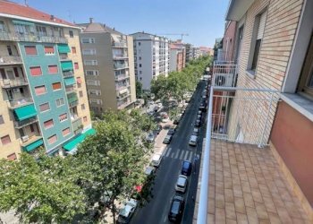 Balcone - Two-room apartment via Alfonso Capecelatro, Milano (neighborhood San Siro) - photo 1