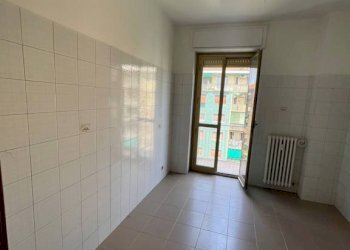 Camera da letto - Two-room apartment via Alfonso Capecelatro, Milano (neighborhood San Siro) - photo 7