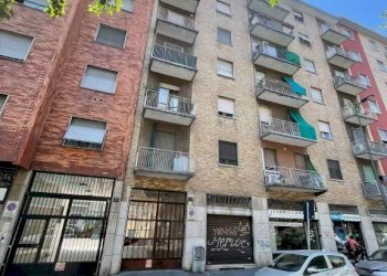 Facciata - Two-room apartment via Alfonso Capecelatro, Milano (neighborhood San Siro) - photo 24