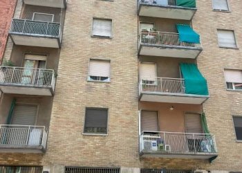 Facciata - Two-room apartment via Alfonso Capecelatro, Milano (neighborhood San Siro) - photo 27