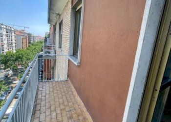 Balcone - Bilocale via Alfonso Capecelatro, Milano (zona San Siro) - foto 2