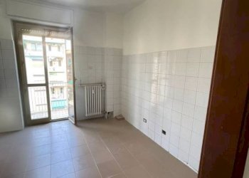 Cucina - Bilocale via Alfonso Capecelatro, Milano (zona San Siro) - foto 5