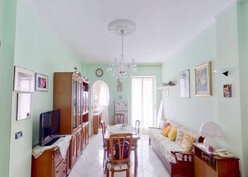 Salone - Bilocale via Oslavia, 66, Torino (zona Vanchiglietta) - foto 1
