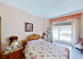 Camera da letto - Bilocale via Oslavia, 66, Torino (zona Vanchiglietta) - foto 12