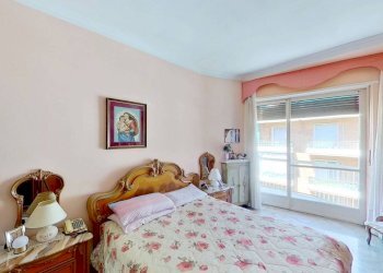 Camera da letto - Bilocale via Oslavia, 66, Torino (zona Vanchiglietta) - foto 18