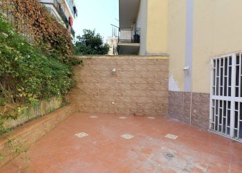 TERRAZZO - Quadrilocale via  flotard de lauzieres
 
5, Portici - foto 7