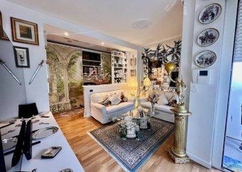 Salone - Three-room apartment via Aldo Moro, 8, Biella - photo 9