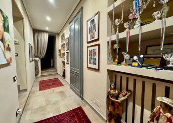 Corridoio - Appartamento via Galileo Galilei, 28, Biella - foto 26