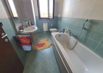 bagno padronale - Trilocale via Roncadello, Boffalora d'Adda - foto 19