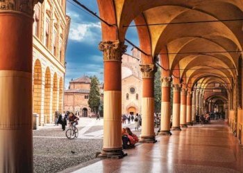 Zona - Appartamento via Luigi Carlo Farini, Bologna (zona Centro Storico) - foto 10