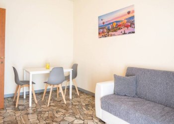 Salone - Two-room apartment viale Carlo Espinasse, 104, Milano (neighborhood Villapizzone) - photo 3
