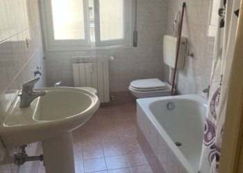 Bagno - Quadrilocale via del Lavoro, Bologna (zona San Donato) - foto 9