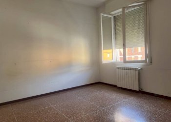 Camera da letto - Quadrilocale via del Lavoro, Bologna (zona San Donato) - foto 16
