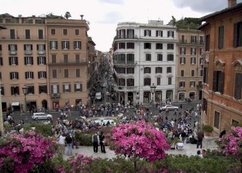 esterni - Bed & Breakfast via Via Mario de' Fiori, 32, Roma (neighborhood Centro Storico) - photo 4