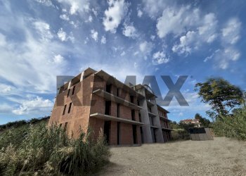 Edificio all\'aperto - Appartamento VIA ROMA
 
1, San Giovanni Teatino - foto 4