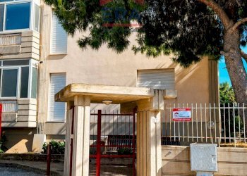 cancello ingresso - Apartment via San Bernardino
 
27, Trapani - photo 1