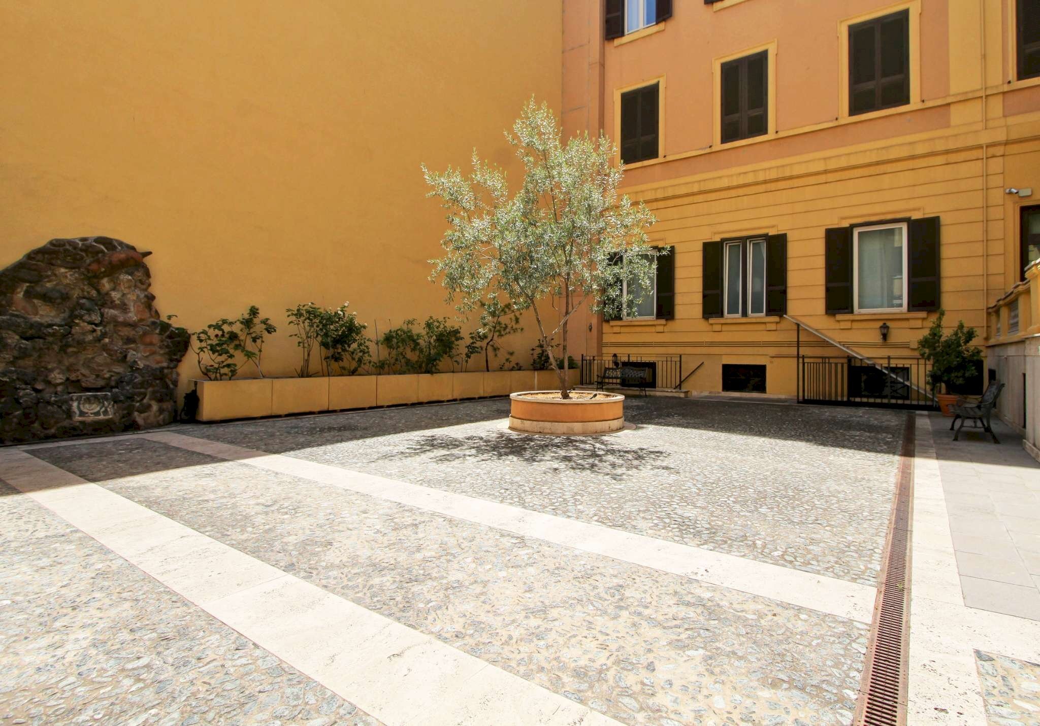 cortile - Office via Abruzzi, Roma (neighborhood Centro Storico) - photo 3