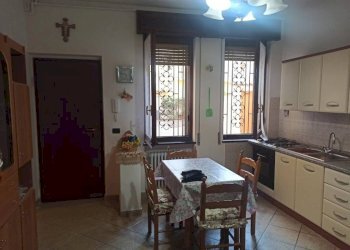 Cucina - Two-room apartment via Giuseppe Mazzini, 16, Trecate - photo 5