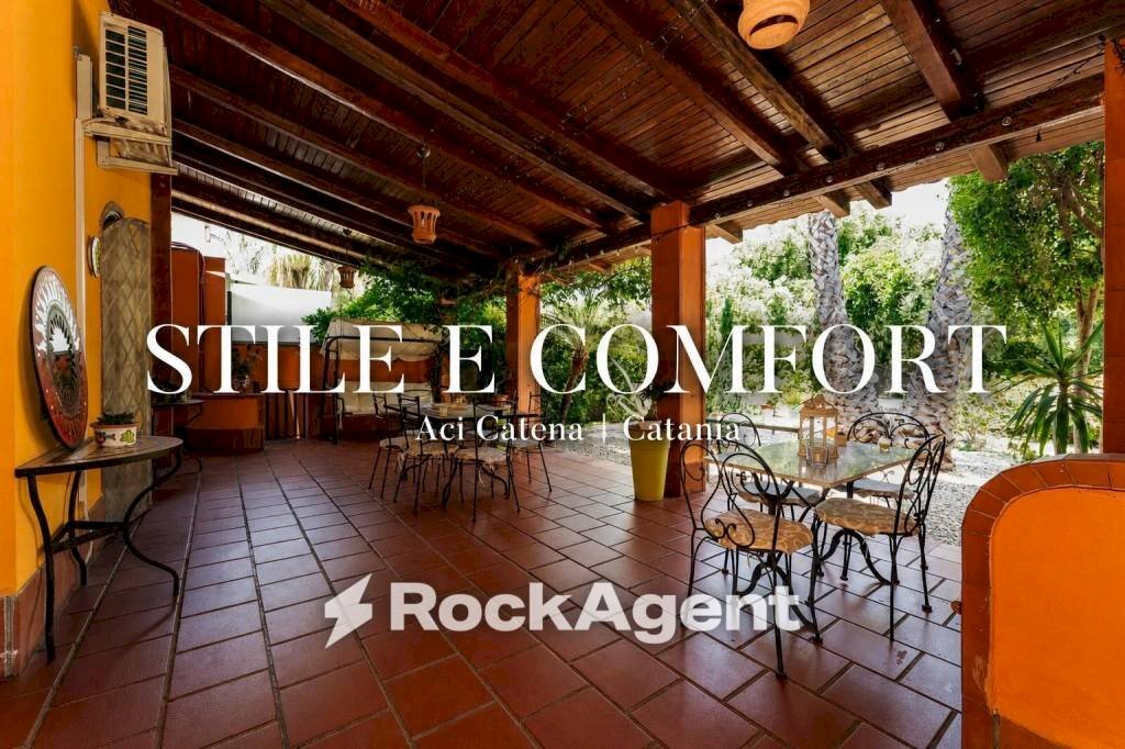 Veranda - Villa via Vincenzo Ricca, 12, Aci Catena - foto 1