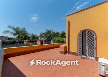 Terrazzo - Villa via Vincenzo Ricca, 12, Aci Catena - foto 5