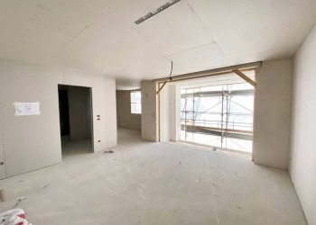 Soggiorno - Three-room apartment via Fratelli Bandiera, 32, Pordenone - photo 1