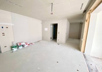Soggiorno - Three-room apartment via Fratelli Bandiera, 32, Pordenone - photo 2
