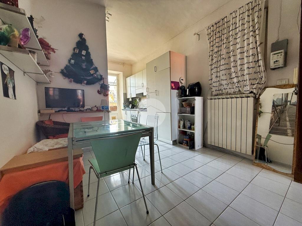 Two-room apartment Via Dante Di Nanni, Torino (neighborhood Cenisia) - photo 2