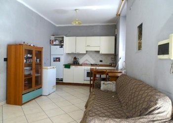 Two-room apartment Via Casale, Alessandria - photo 1