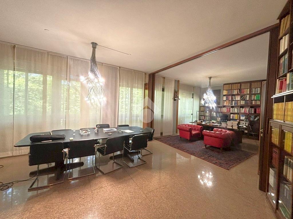 Four-room apartment Via Baluardo Quintino Sella, Novara - photo 2
