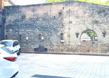 Posto Auto Via Azzo Gardino, Bologna (zona Centro Storico) - foto 7