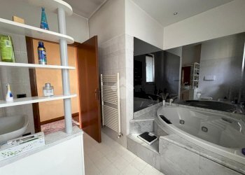 Three-room apartment Via bellingera, Legnano - photo 12