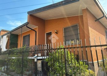 Portion of a house Via Amerigo Vespucci, Corbetta - photo 1