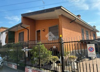 Portion of a house Via Amerigo Vespucci, Corbetta - photo 3