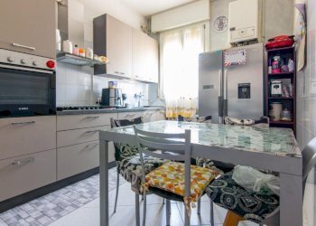 Four-room apartment Via Giorgio Zucchelli, Ferrara - photo 9