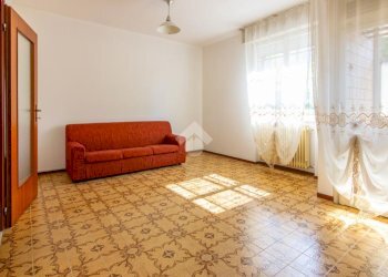 Three-room apartment Via Giuseppe Gioacchino Belli, Ferrara - photo 5