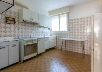 Three-room apartment Via Giuseppe Gioacchino Belli, Ferrara - photo 9