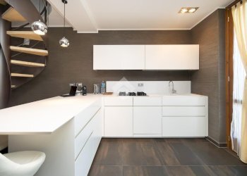 Four-room apartment Via Padre Giovanni Marengoni, Trezzano Rosa - photo 11