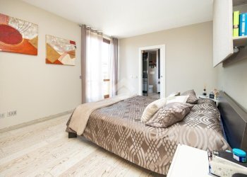 Four-room apartment Via Padre Giovanni Marengoni, Trezzano Rosa - photo 23