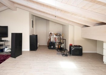 Four-room apartment Via Padre Giovanni Marengoni, Trezzano Rosa - photo 35