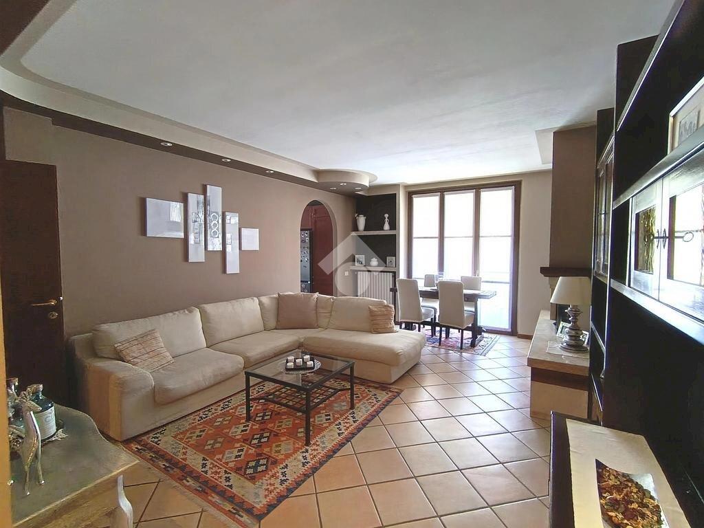 Three-room apartment Via Sant'Andrea, Robecco sul Naviglio - photo 2