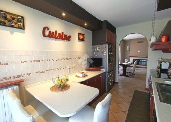 Three-room apartment Via Sant'Andrea, Robecco sul Naviglio - photo 10