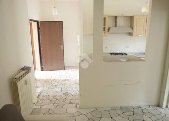 One-room apartment Viale Bolivia, Paderno Dugnano - photo 1