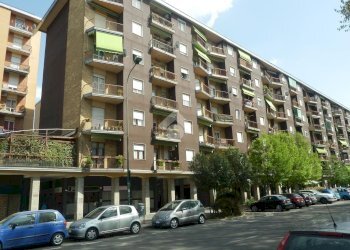 One-room apartment Viale Bolivia, Paderno Dugnano - photo 15
