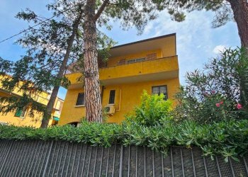 Three-room apartment Via Emilia Levante, 158, Bologna (neighborhood Savena) - photo 1