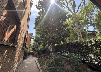 Quadrilocale Via Laura Bassi Veratti, Bologna (zona Murri) - foto 4
