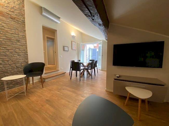Trilocale Via Castiglione 5, Bologna (zona Centro Storico) - foto 1