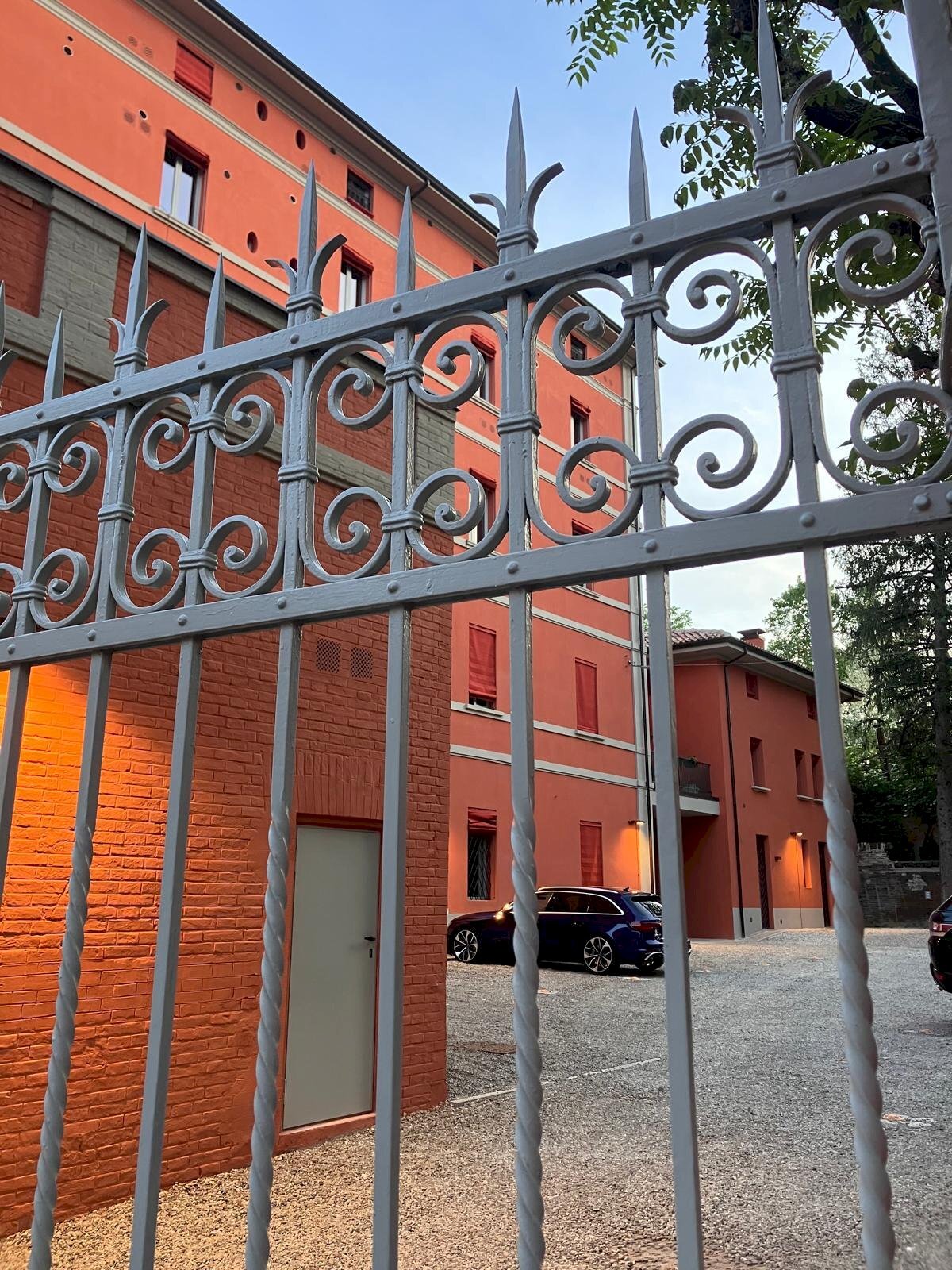 Bilocale VIA CASTIGLIONE, 91, Bologna (zona Giardini Margherita) - foto 1