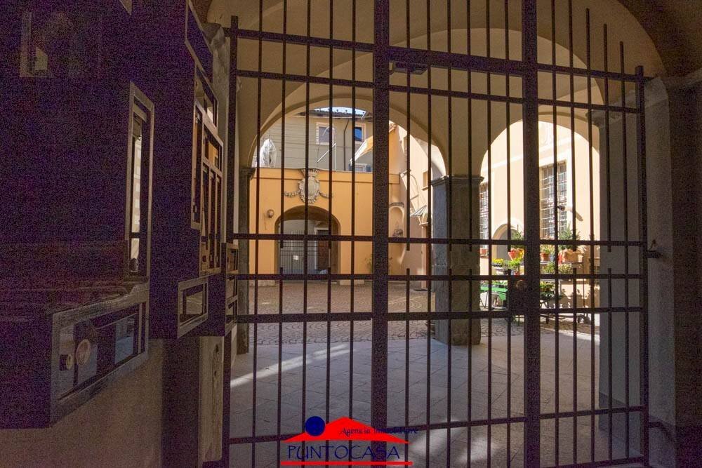 Two-room apartment Via Umberto I, 81, Busca - photo 2