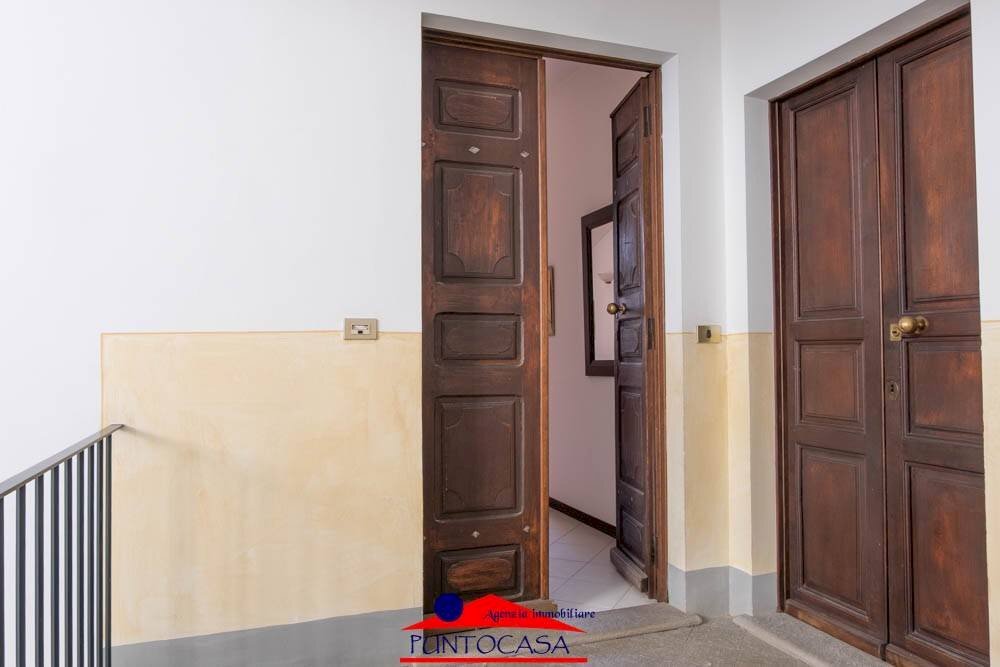 Two-room apartment Via Umberto I, 81, Busca - photo 3